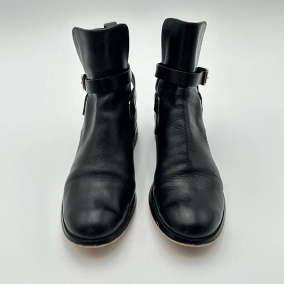 MICHAEL MICHAEL KORS
Arley Leather Ankle Boot Size 6.5 - Picture 6 of 10